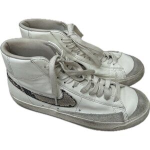 Nike Women’s Blazer Mid ‘77 SE in Snakeskin 7.5